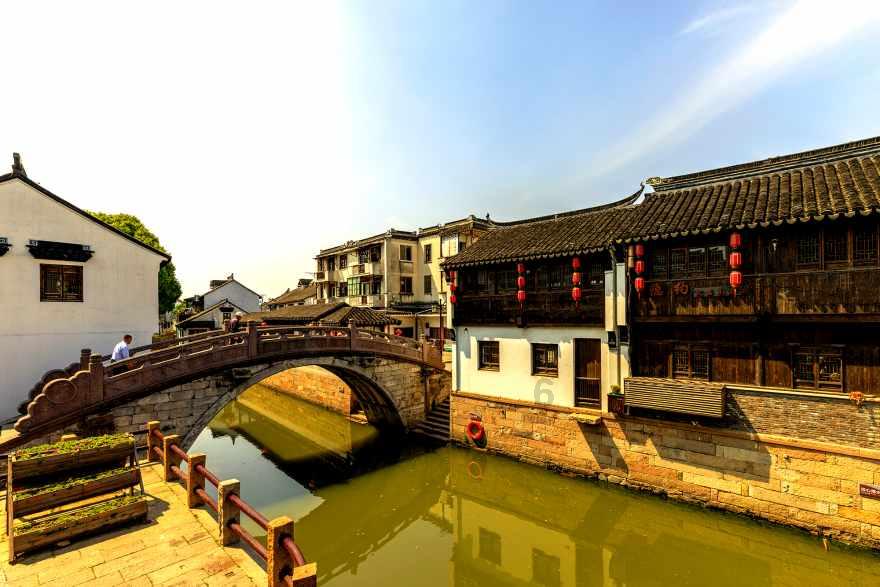 问题:艾滋病到底起源于哪个国家？游戏画面